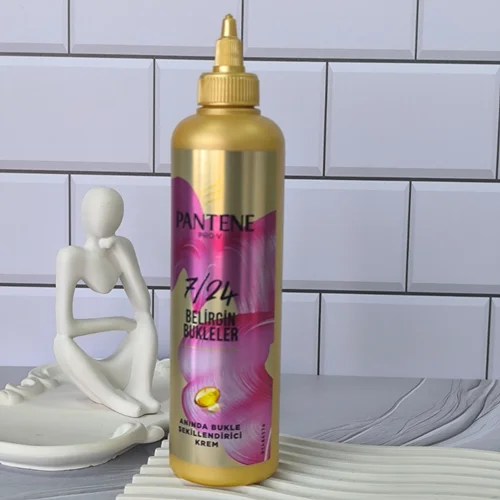 کرم مو آبرسان و تغذیه کننده پنتن مناسب موهای فر 300میل