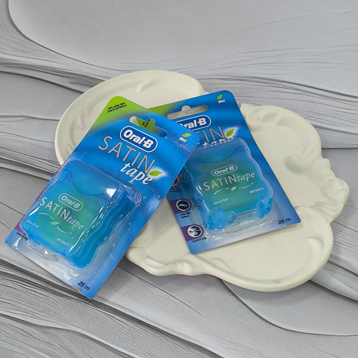 نخ‌دندان اورالبی ۲۵متری نعنایی satin tape