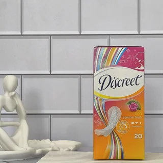پد روزانه دیسکریت Discreet مدل Summer Fresh بسته 20 عددی