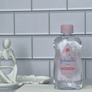 روغن بدن کودک جانسون Johnson حجم ۳۰۰میل