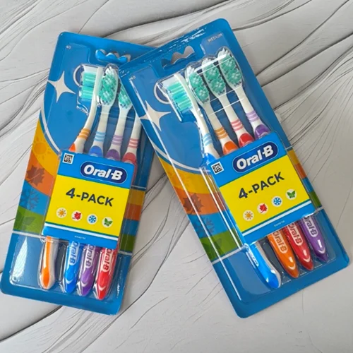 مسواک اورالبی ۴قلو oral-b