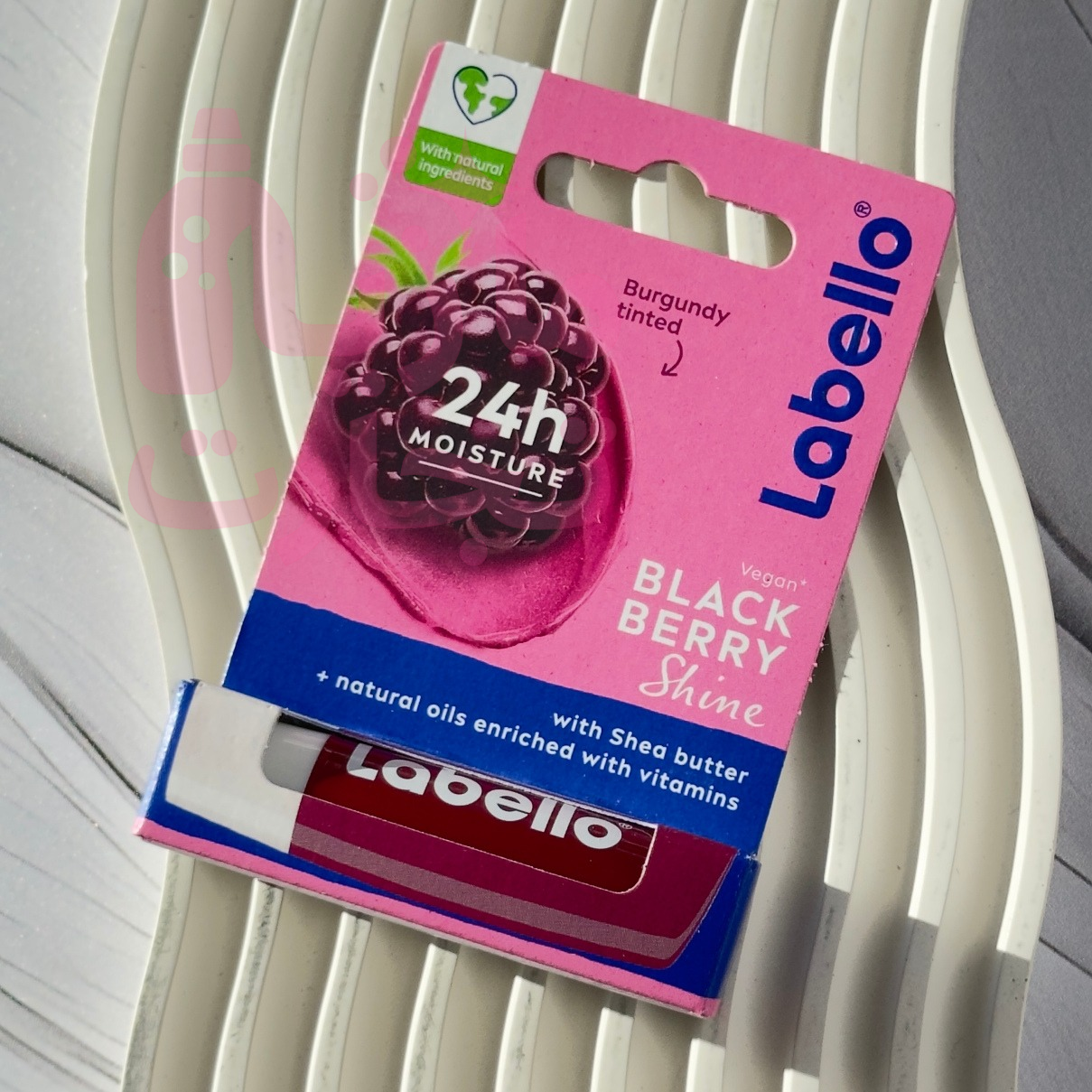 بالم لب لابلو LABELLO سری ۲۴ساعت آبرسانی 24h MOISTURE رایحه تمشک ۴/8گرم