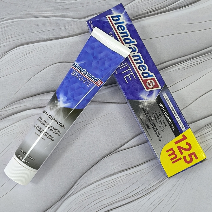 خمیردندان زغالی بلند آ مد Blend-a-med حجم ۱۲۵میل